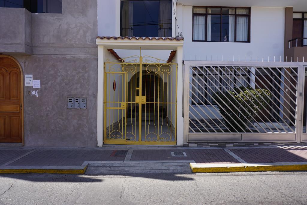 Residencial Mamamia Hotel Tacna Exterior photo