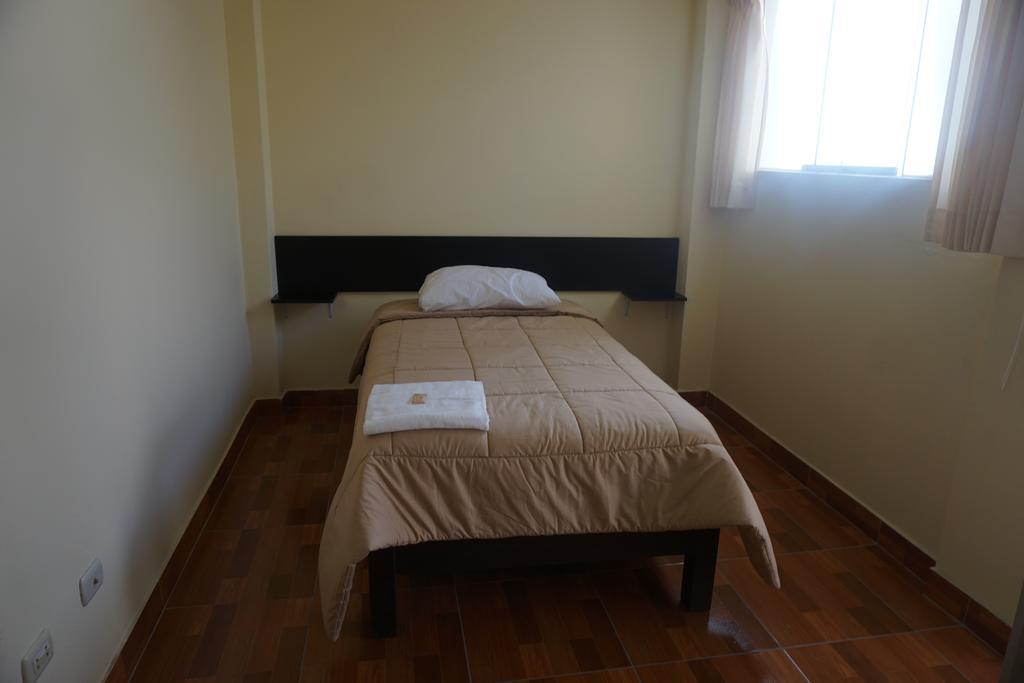 Residencial Mamamia Hotel Tacna Exterior photo